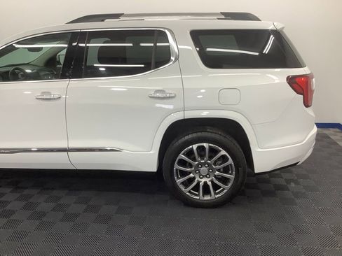 Used 2023 GMC Acadia Denali w/ Denali Technology Package AWD/4WD image 4