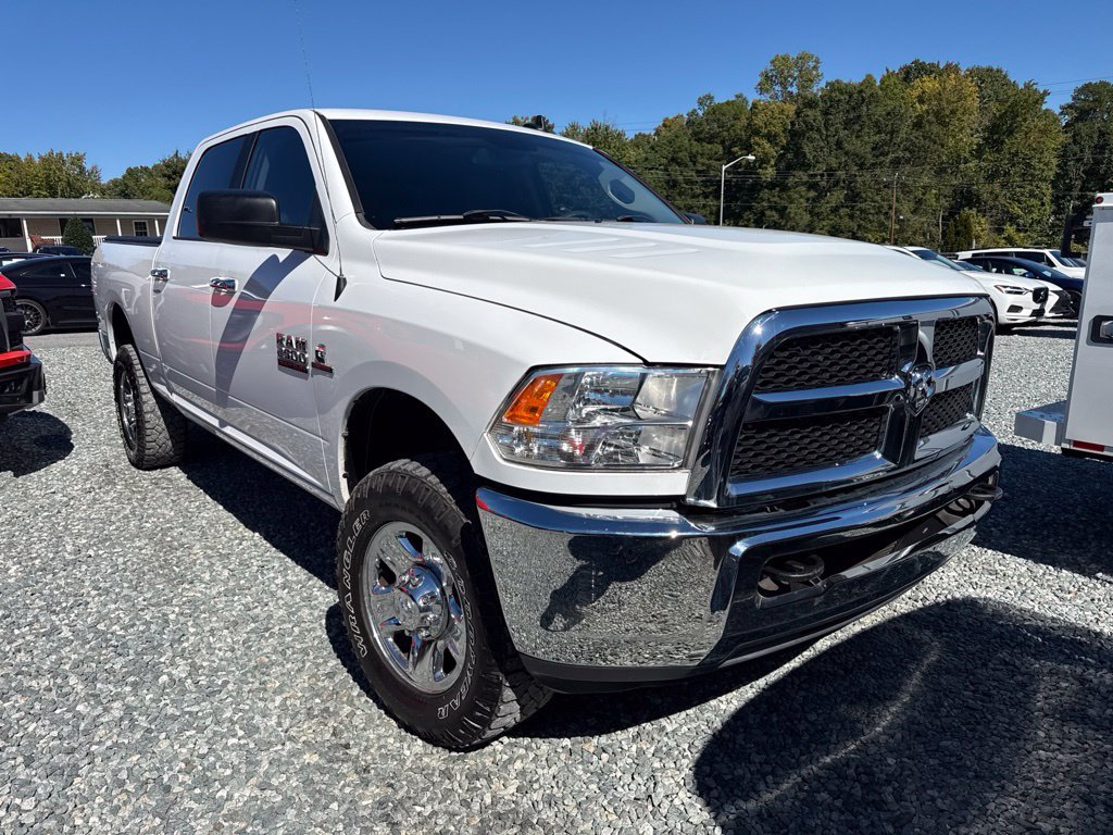 Used 2018 RAM 2500 SLT AWD/4WD image 2