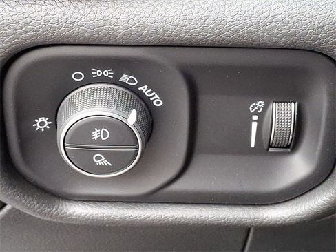 Used 2023 RAM 3500 Tradesman w/ Chrome Appearance Group image 22