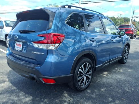 Used 2023 Subaru Forester Limited AWD/4WD image 2
