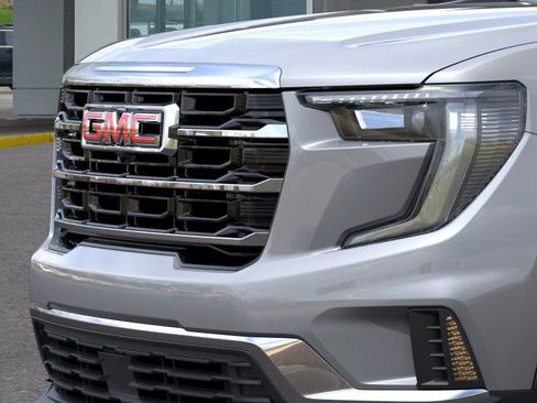 New 2025 GMC Acadia Elevation image 15