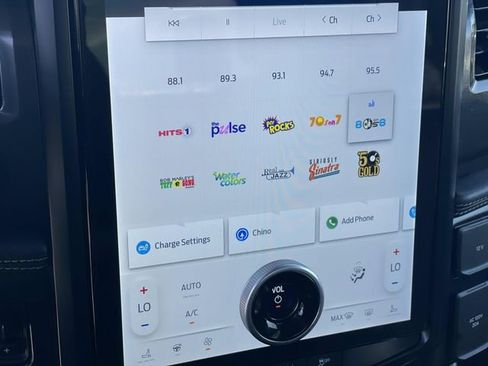 Used 2025 Ford F150 Lightning Flash image 12