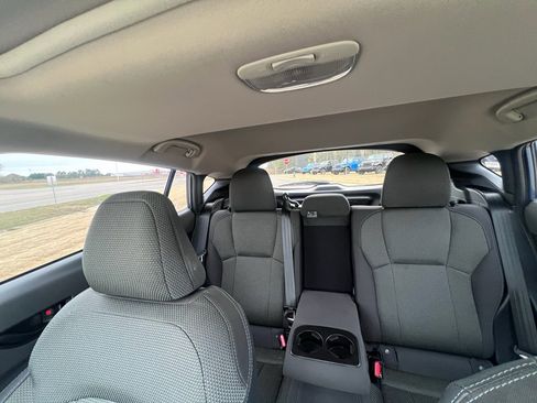 Used 2024 Subaru Crosstrek 2.0i Premium image 21