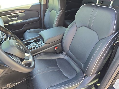 Used 2023 Honda Pilot Elite image 16