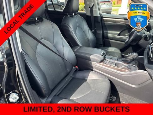 Used 2021 Toyota Highlander Limited FWD image 13
