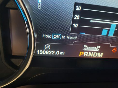 Used 2018 Ford F150 Platinum w/ Equipment Group 701A Luxury image 23