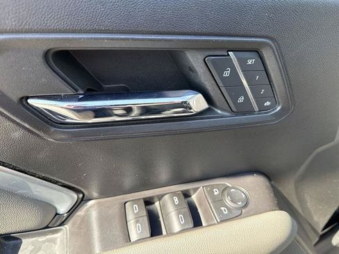 Used 2024 Chevrolet Colorado ZR2 w/ ZR2 Convenience Package III AWD/4WD image 15