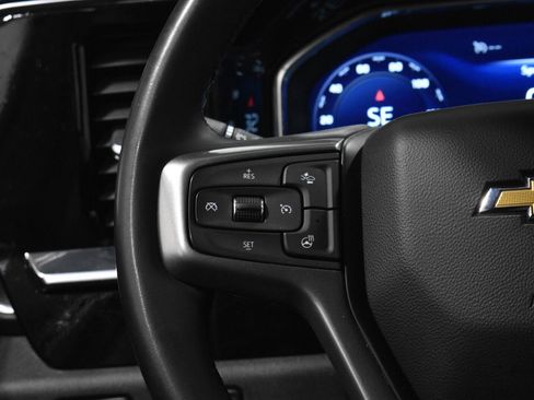 Used 2023 Chevrolet Silverado 1500 LT AWD/4WD image 7