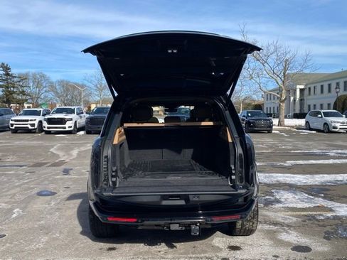 Used 2023 Land Rover Range Rover SE image 11