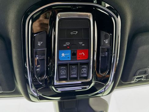 Used 2023 Jeep Grand Cherokee Summit AWD/4WD image 15