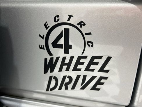 Used 2023 Jeep Wrangler Unlimited image 27