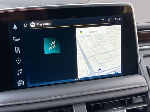 Used 2023 Chevrolet Suburban High Country w/ Advanced Technology Package image 13