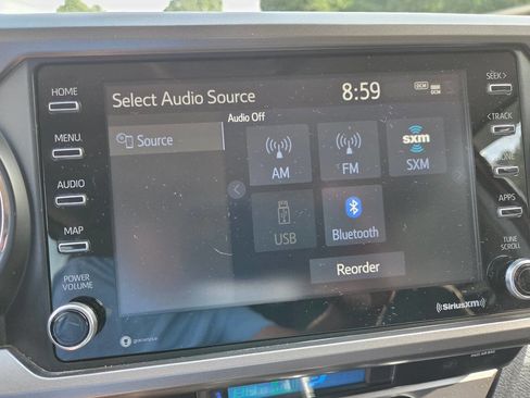 Used 2021 Toyota Tacoma SR5 AWD/4WD image 19