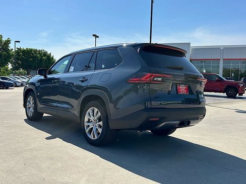 New 2026 Toyota Grand Highlander AWD image 3