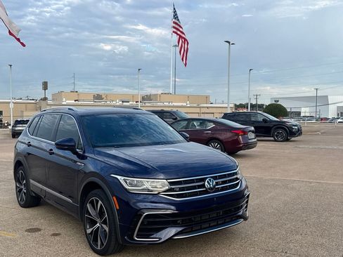 Used 2022 Volkswagen Tiguan SEL R-Line AWD/4WD image 1
