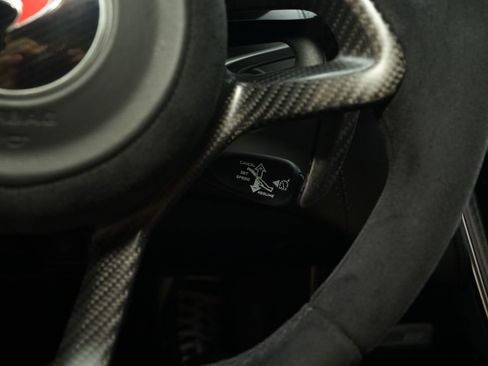 Used 2018 McLaren 570S image 26