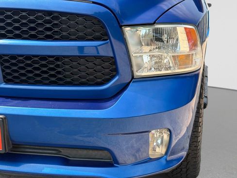 Used 2015 RAM 1500 Express RWD image 11