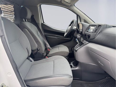 Used 2019 Nissan NV200 S FWD image 18