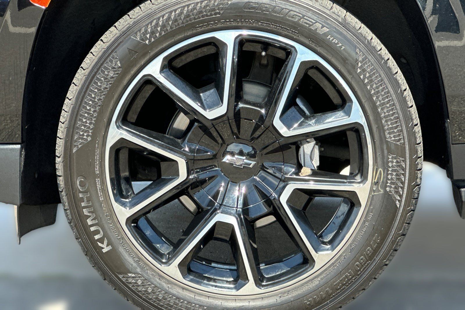 Used 2021 Chevrolet Tahoe RST w/ Luxury Package AWD/4WD image 13