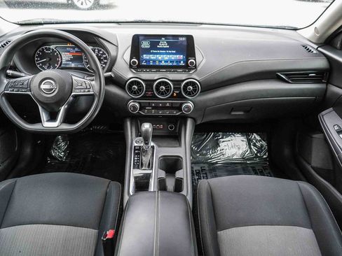 Used 2024 Nissan Sentra SV FWD image 12