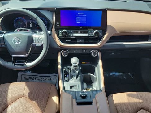 Certified 2026 Toyota Grand Highlander AWD image 11