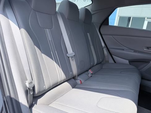 Used 2023 Hyundai Elantra SEL FWD image 13