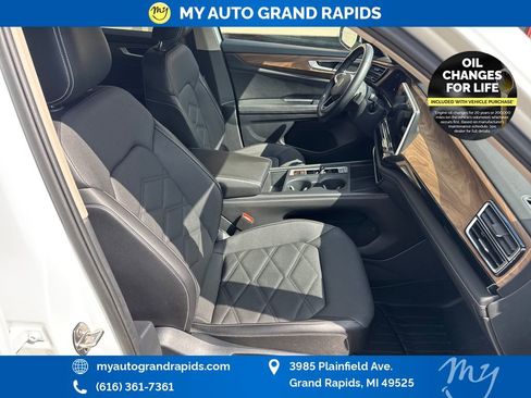 Used 2024 Volkswagen Atlas SE image 22