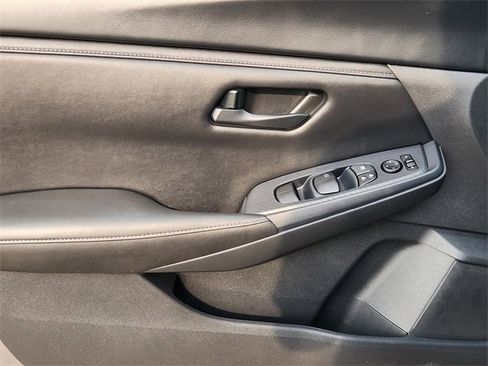 Used 2024 Nissan Sentra S image 22