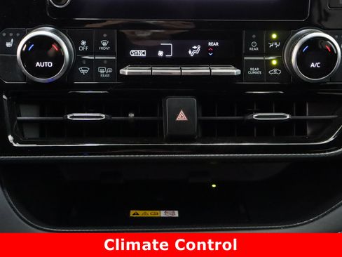 Certified 2025 Toyota Highlander XSE image 20