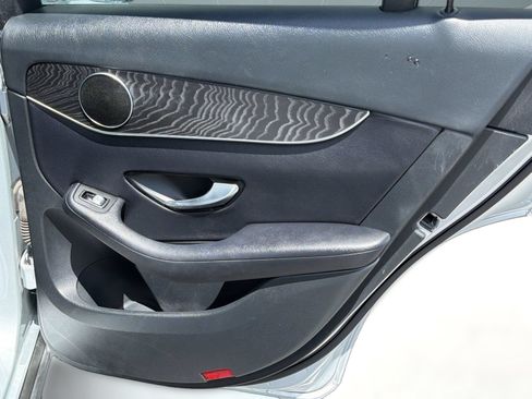 Used 2018 Mercedes-Benz GLC 300 image 15