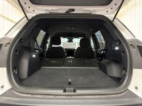 Used 2026 GMC Terrain Elevation AWD/4WD image 16