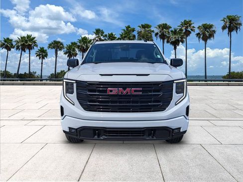 Used 2026 GMC Sierra 1500 Elevation image 3