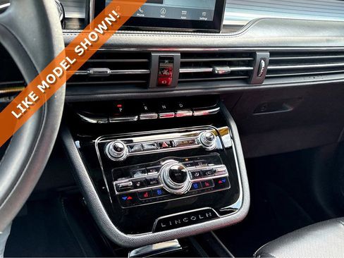 Used 2022 Lincoln Corsair FWD w/ Equipment Group 101A image 8