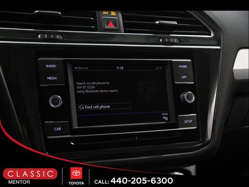 Used 2018 Volkswagen Tiguan S image 13