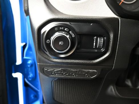 Used 2024 Jeep Wrangler Unlimited Sport AWD/4WD image 16