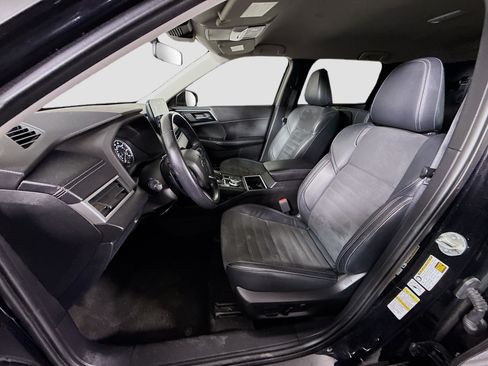 Used 2022 Mitsubishi Outlander SE AWD/4WD image 22