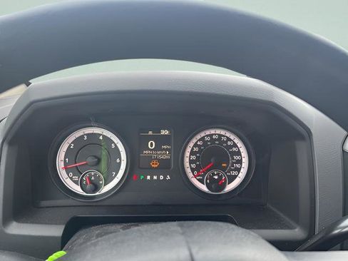 Used 2013 RAM 1500 Express image 10