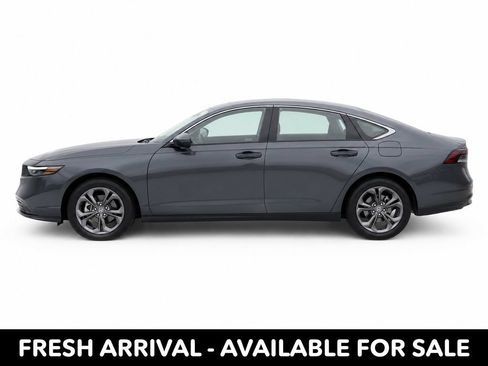 Used 2023 Honda Accord EX image 4
