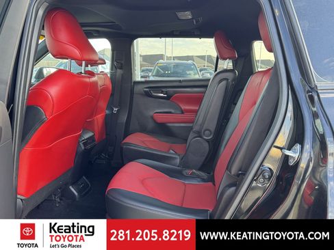 Certified 2022 Toyota Highlander XSE image 10