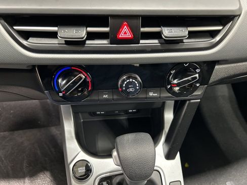 New 2026 Kia Seltos LX FWD image 21