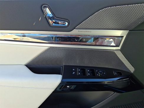 New 2026 BMW i7 xDrive60 image 11