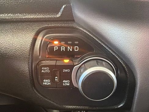 Used 2019 RAM 1500 Big Horn AWD/4WD image 14