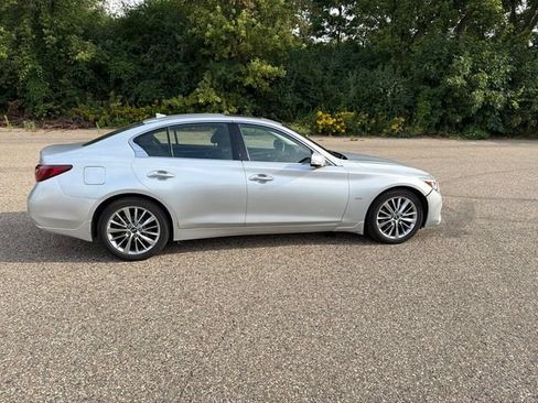 Used 2018 INFINITI Q50 Luxe w/ Sensory Package (Luxe) AWD/4WD image 18