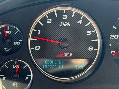 Used 2011 GMC Sierra 1500 SLE w/ All-Terrain Package AWD/4WD image 20