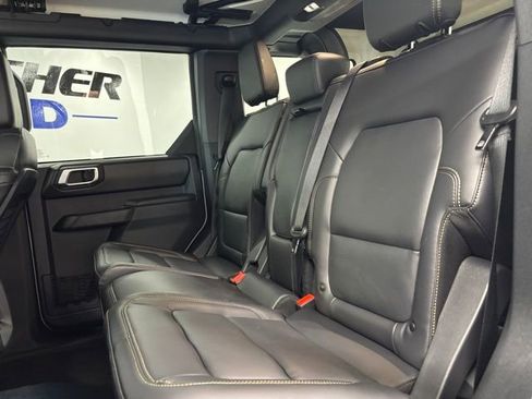 New 2026 Ford Bronco Badlands AWD/4WD image 9