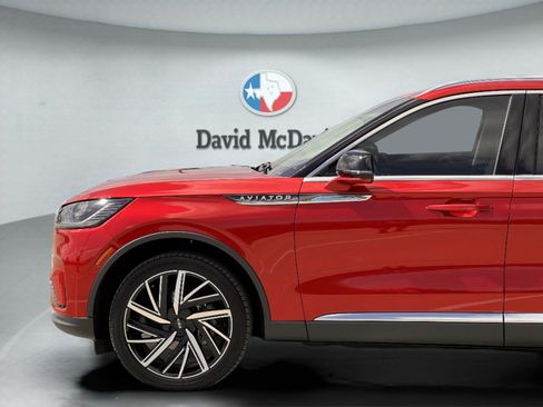 New 2025 Lincoln Aviator Reserve w/ Equipment Group 201A AWD/4WD image 30