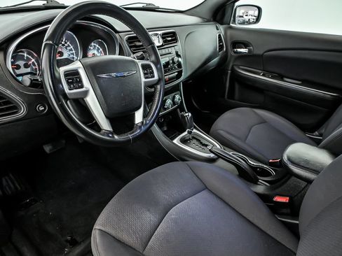 Used 2013 Chrysler 200 Touring FWD image 11