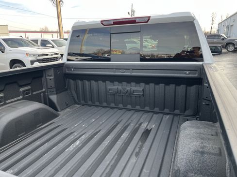 Used 2024 GMC Sierra 1500 SLT w/ SLT Premium Plus Package image 7