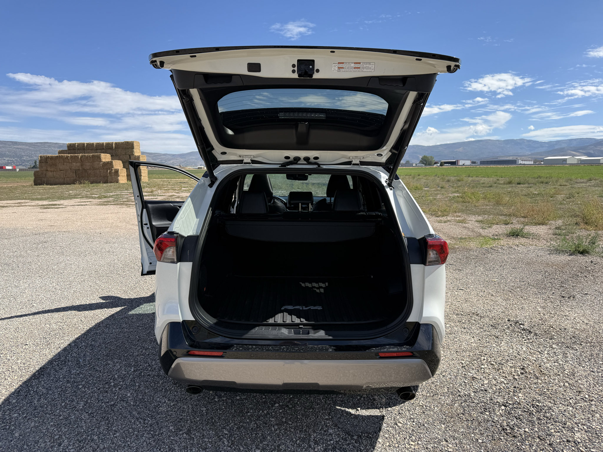 Used 2020 Toyota RAV4 XSE AWD/4WD image 33