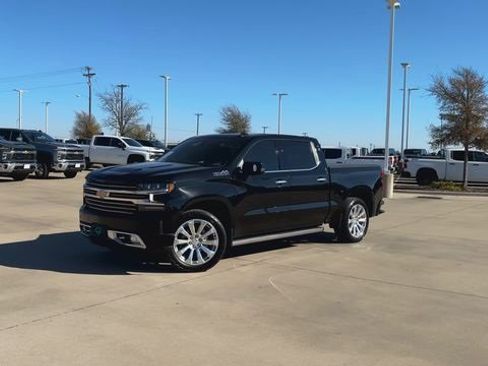 Used 2022 Chevrolet Silverado 1500 High Country w/ Technology Package image 4